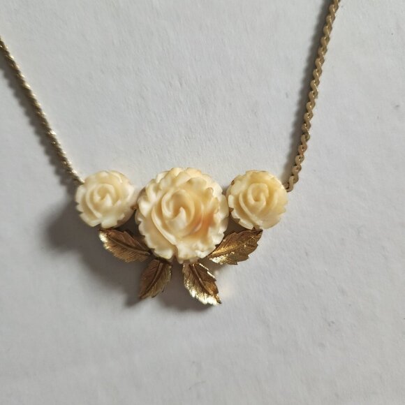 Cartier Rose earrings studs w hand carved, 1/20 12K Solid G.F. Sardelli - Picture 7 of 12